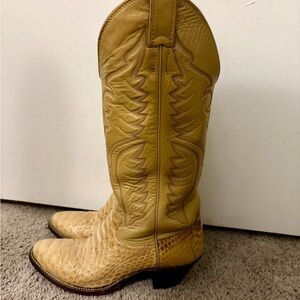 Vintage Justin Boots